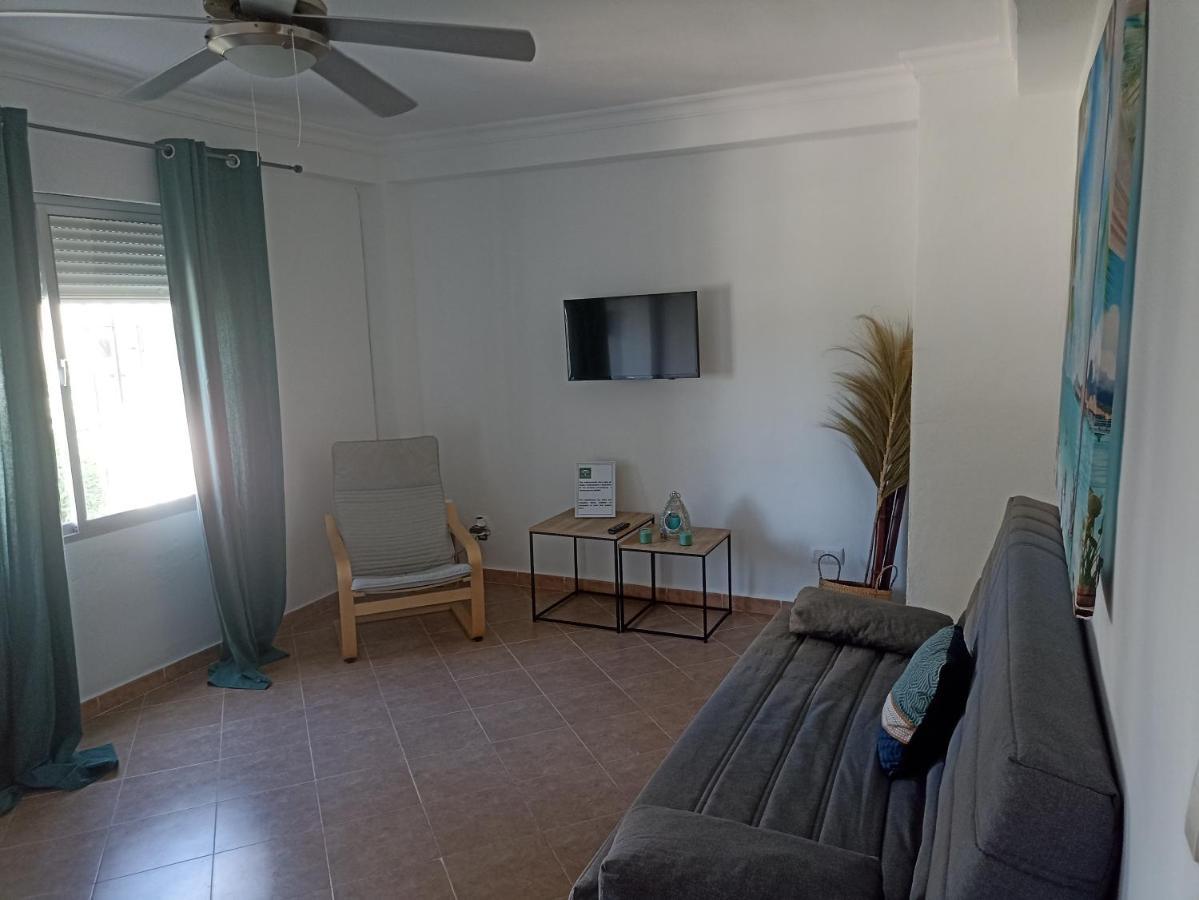 Bajo En Valdelagrana, Primera Linea De Playa Apartment El Puerto de Santa Maria